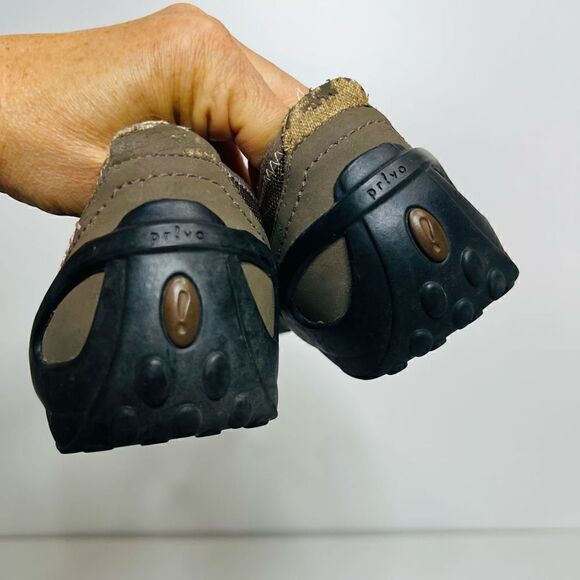 Pr!vo by Clarks Comfort Slip On Shoes Gray Beige - Picture 8 of 12